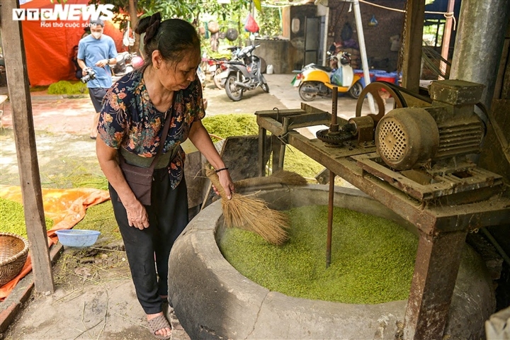 lang com me tri, ha noi do lua, ron vang tieng chay sau thoi gian gian cach hinh anh 10