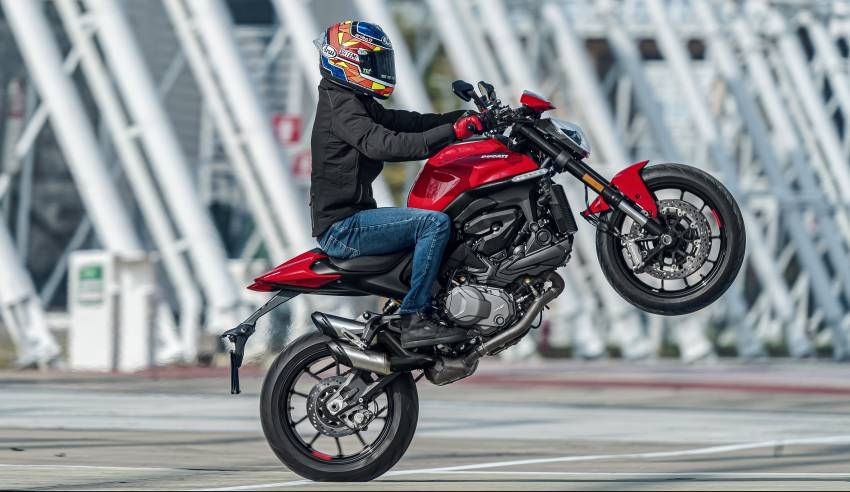 ducati monster 2022 se co mat tai malaysia, cho ngay ve viet nam hinh anh 14