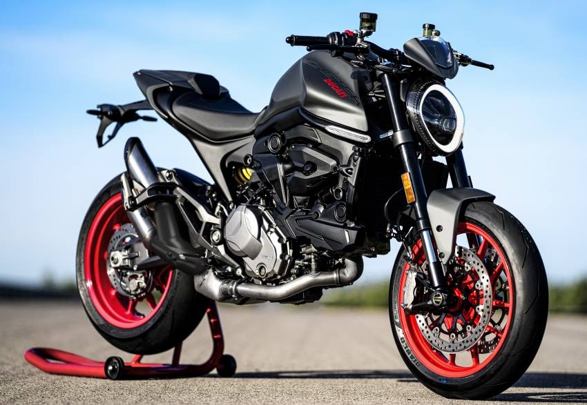 ducati monster 2022 se co mat tai malaysia, cho ngay ve viet nam hinh anh 1