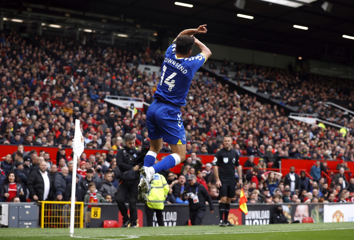 Townsend ăn mừng theo phong cách Ronaldo. (Ảnh: Reuters)