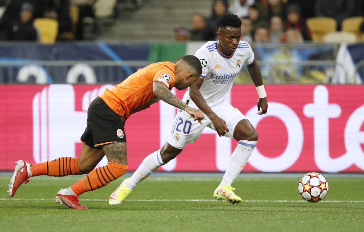 Vinicius Junior thi đấu bùng nổ trong hiệp 2 (Ảnh: Reuters).