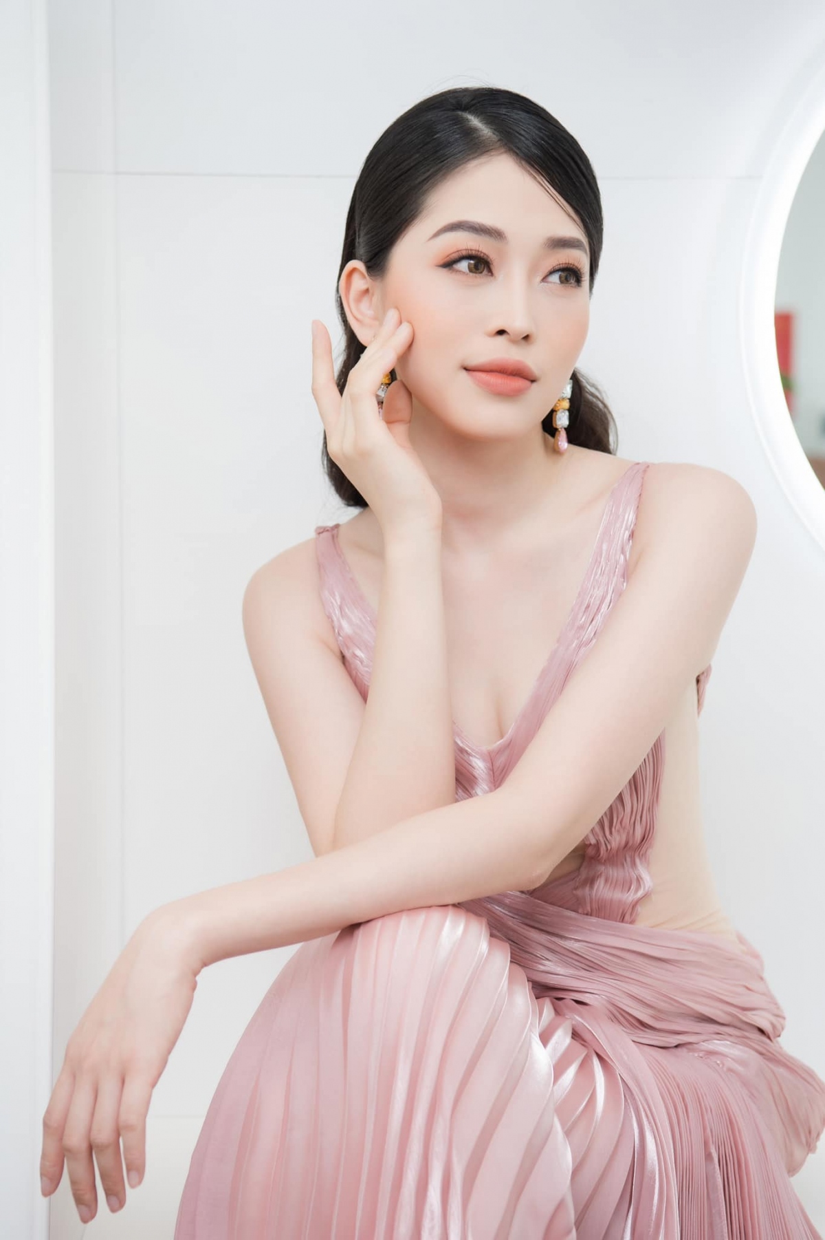 A hau bui phuong nga lan dau chia se ve dieu hoi han nhat tai miss grand 2018 hinh anh 2