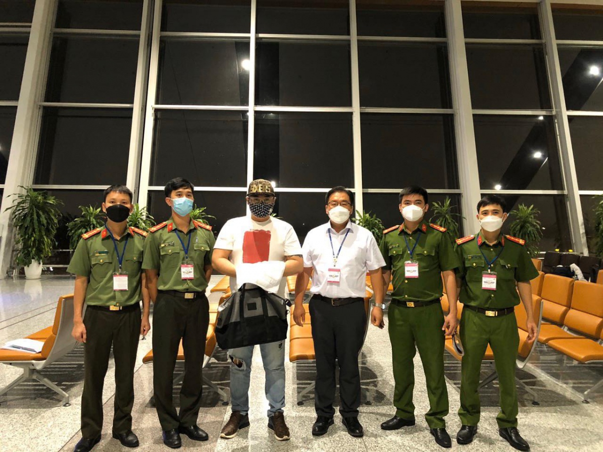 hanoi police arrest korean fugitive wanted by interpol picture 1