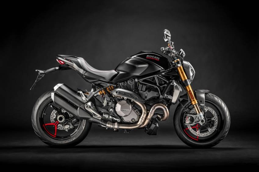 ducati monster 2022 se co mat tai malaysia, cho ngay ve viet nam hinh anh 2