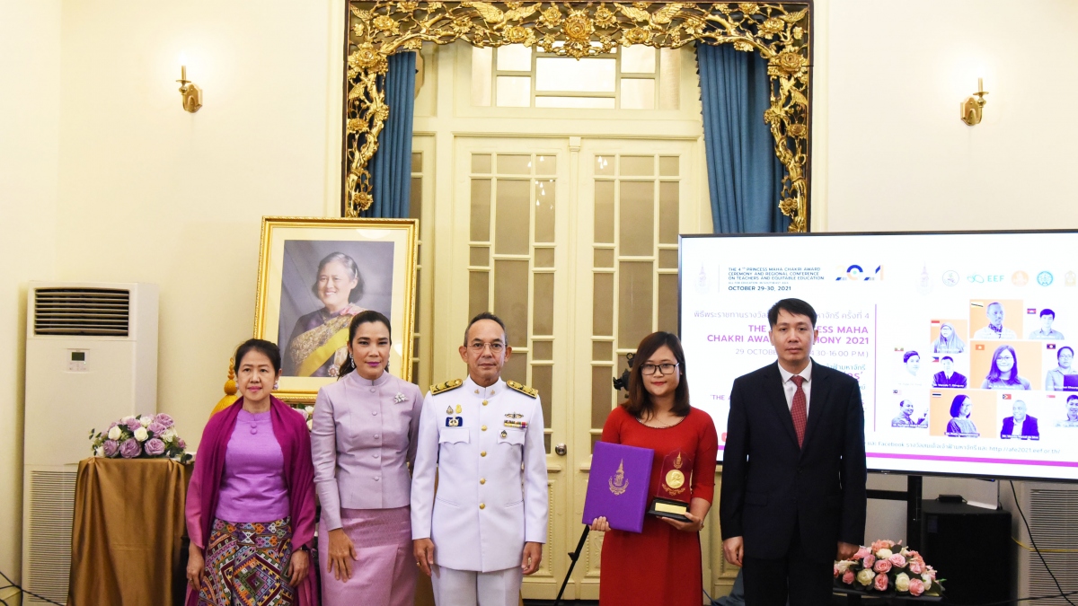 Cô Hà Ánh Phượng – 1 trong 11 giáo viên Đông Nam Á nhận giải Công chúa Thái Lan Maha Chakri