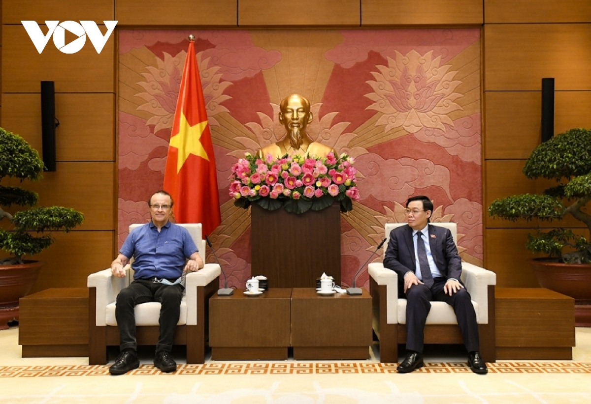 na leader expects ng biotech to open r d centre for infectious diseases in vietnam picture 1