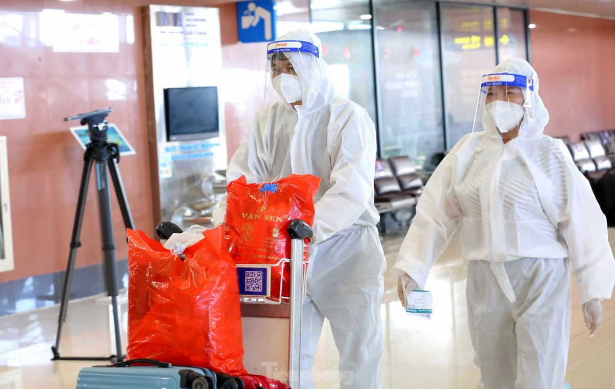 hanoi scraps seven-day quarantine rule for passengers from hcm city picture 6