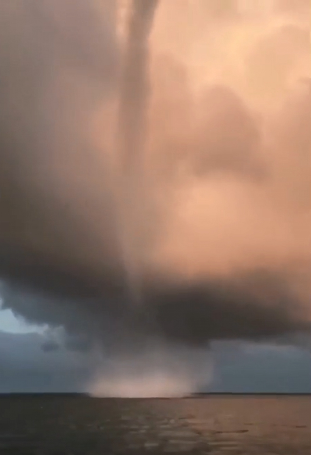 tornado hits central coast of vietnam picture 1 tornado hits central coast of vietnam picture 1