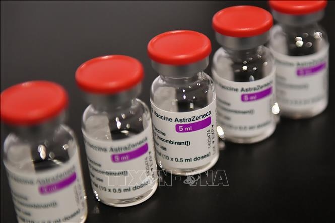 Vaccine ngừa Covid-19 của hãng AstraZeneca. Ảnh: PAP/TTXVN