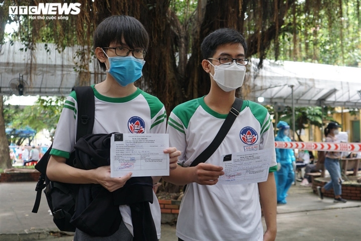 hcm city starts vaccinating children against covid-19 picture 7