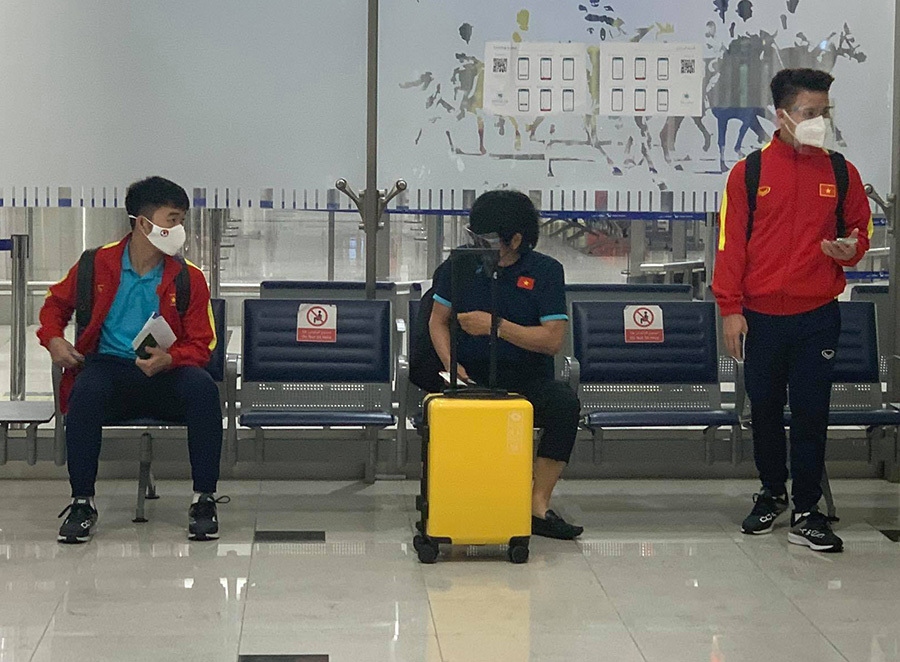 vietnamese team arrive in uae ahead of world cup qualifier against china picture 3