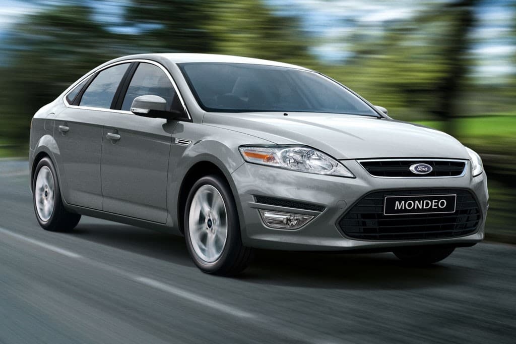 Lỗi túi khí Takata khiến Ford Mondeo bị triệu hồi.