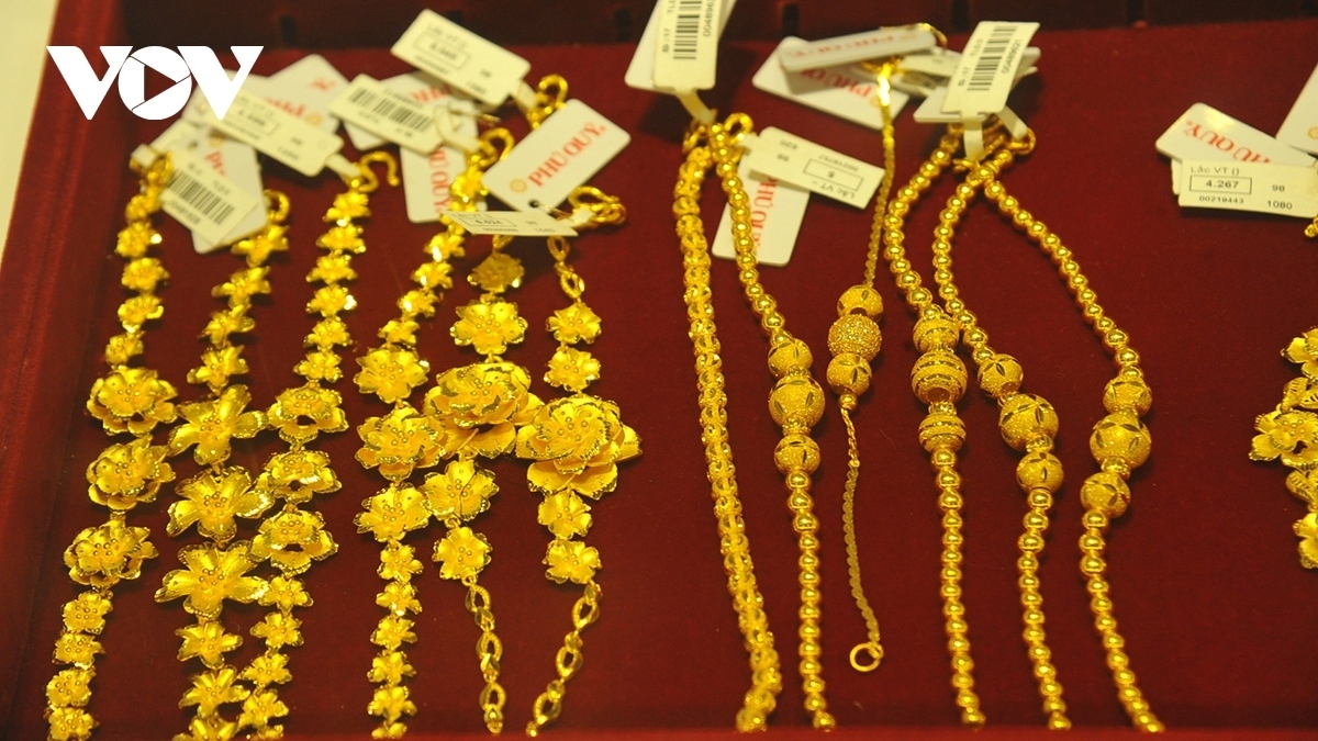 domestic gold prices rise to one-year high of vnd58 million per tael picture 1