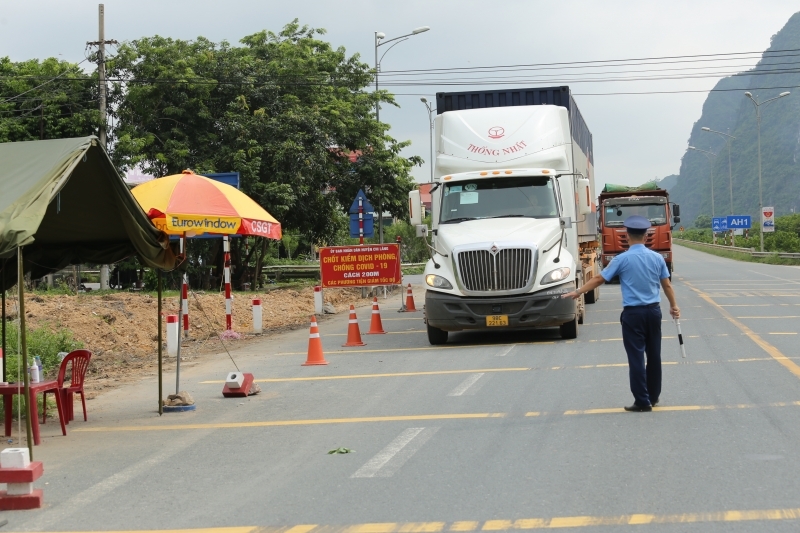 Lạng Sơn tăng cường các biện pháp đảm bảo an toàn giao thông dịp cuối năm