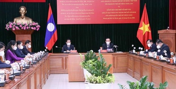 hcm city, vientiane seal mou for cooperation during 2021 - 2025 picture 1