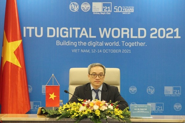 vietnam attends roundtable on cutting internet access cost picture 1