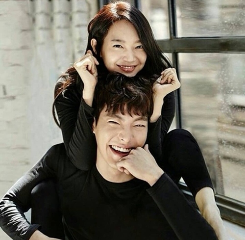 Đây là lần đầu cặp đôi Shin Min Ah và Kim Woo Bin hợp tác chung sau 6 năm yêu nhau.