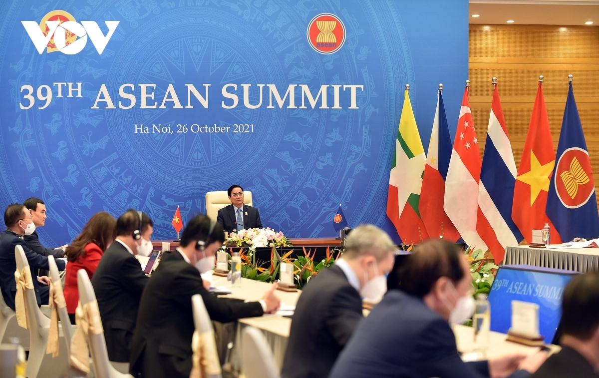Vietnamese Prime Minister Pham Minh Chinh and other Vietnamese officials attend the 38th ASEAN Summit virtually hosted by Brunei.