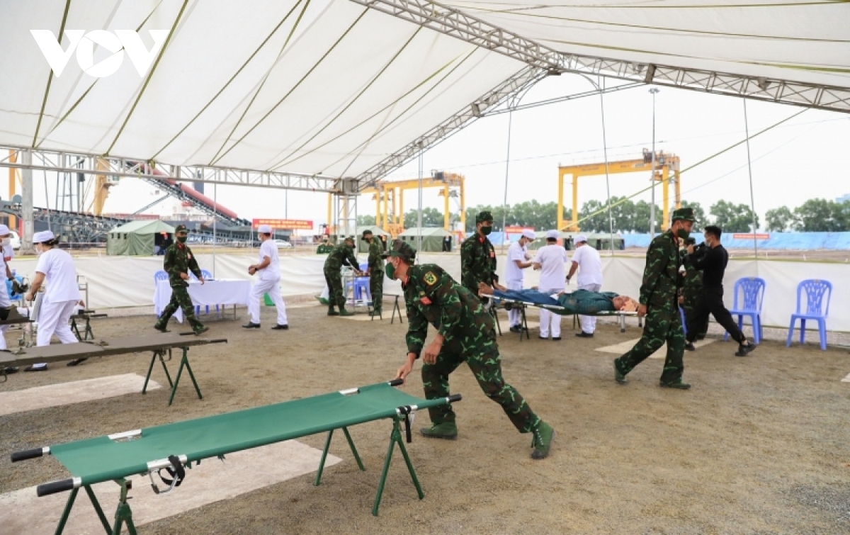 exercise against super typhoons, oil spills on ha long bay picture 11