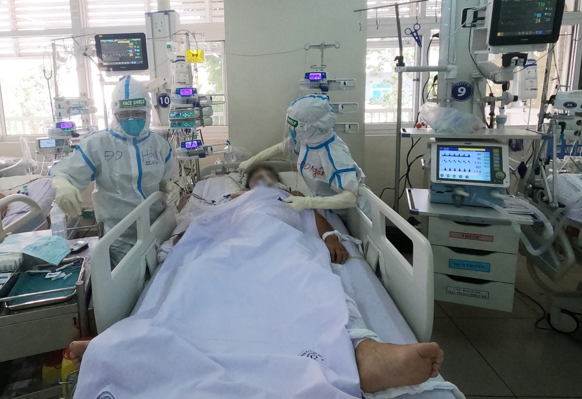 Taking care of critically ill COVID-19 patients in Cho Ray hospital in HCM City
