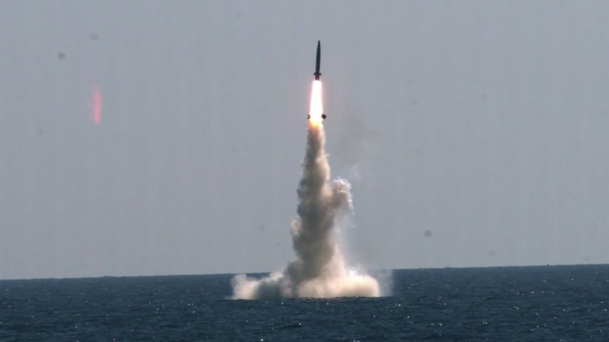 Triều Tiên phóng tên lửa và mối lo về cuộc chạy đua vũ trang mới ...