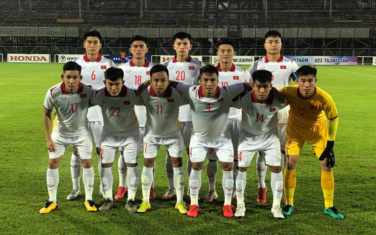 Chùm ảnh U23 Việt Nam đè bẹp U23 Indonesia trong ngày mở màn SEA Games 31