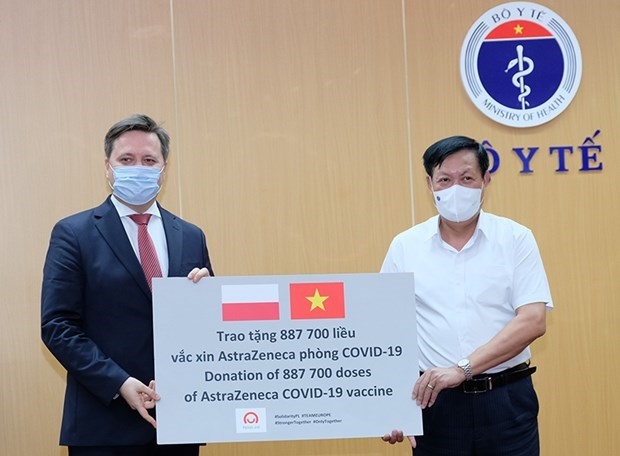 vietnam receives nearly 2 million doses of covid-19 vaccine donated by poland, rok picture 1