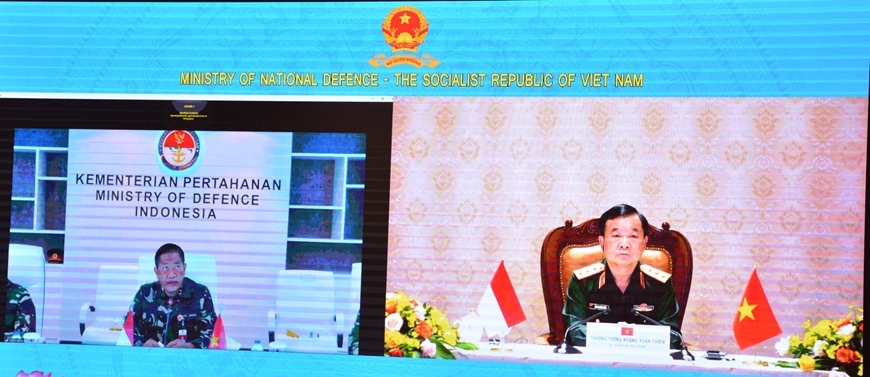 Sen. Lieut. Gen. Hoang Xuan Chien and Lieut. Gen. Donny Ermawant Taufanto co-chair the second defence policy dialogue. (Photo: qdnd.vn)