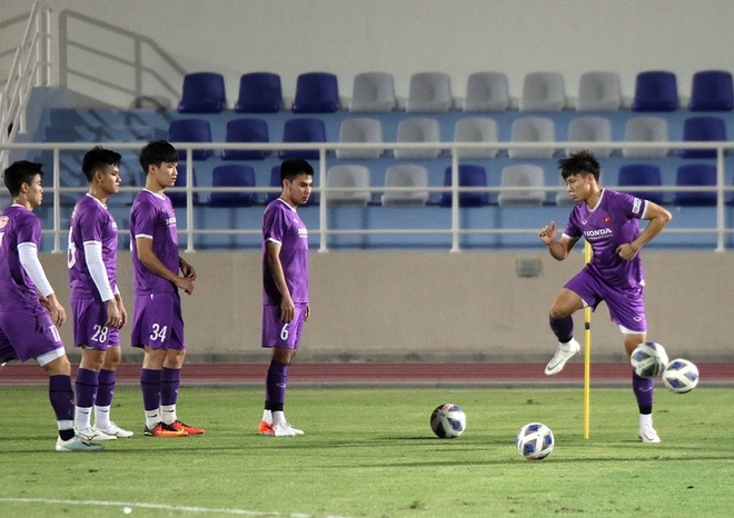 nearly 15,000 spectators to attend vietnam s world cup qualifier against oman picture 1