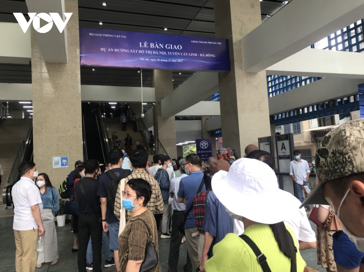 residents eager to travel on cat linh - ha dong metro line picture 1