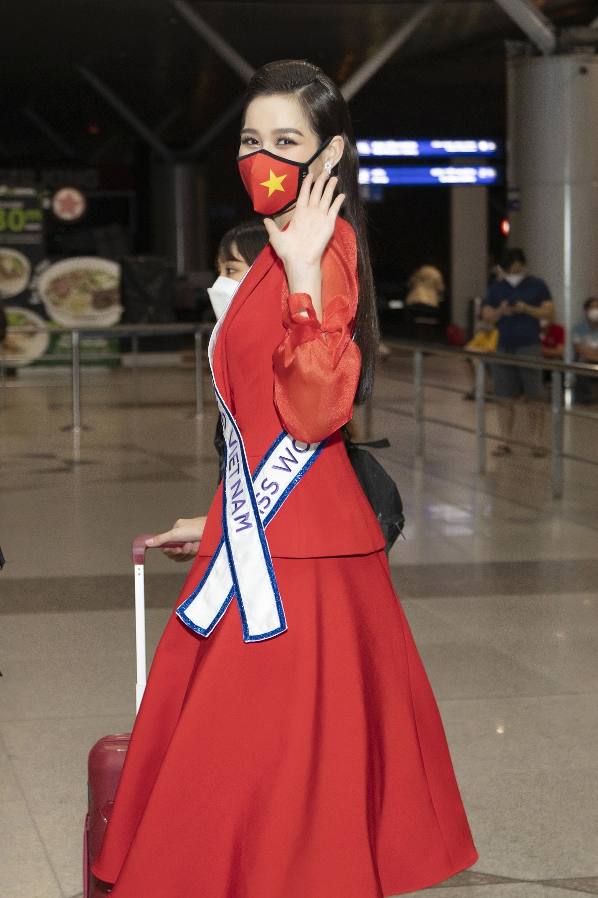 do thi ha departs for miss world 2021 in puerto rico picture 5