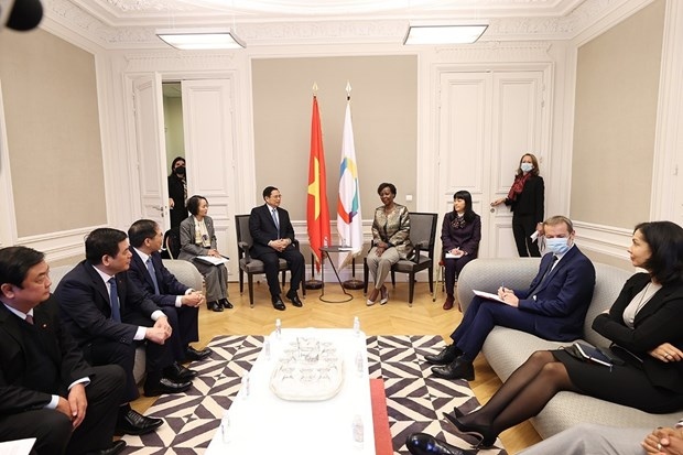 vietnam attaches importance to relations with francophone community pm picture 1