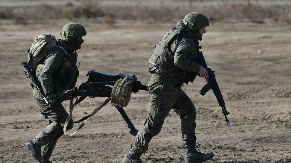 ukraine hoi thuc lanh dao chau Au chuan bi cho vien canh xung dot vu trang voi nga hinh anh 1