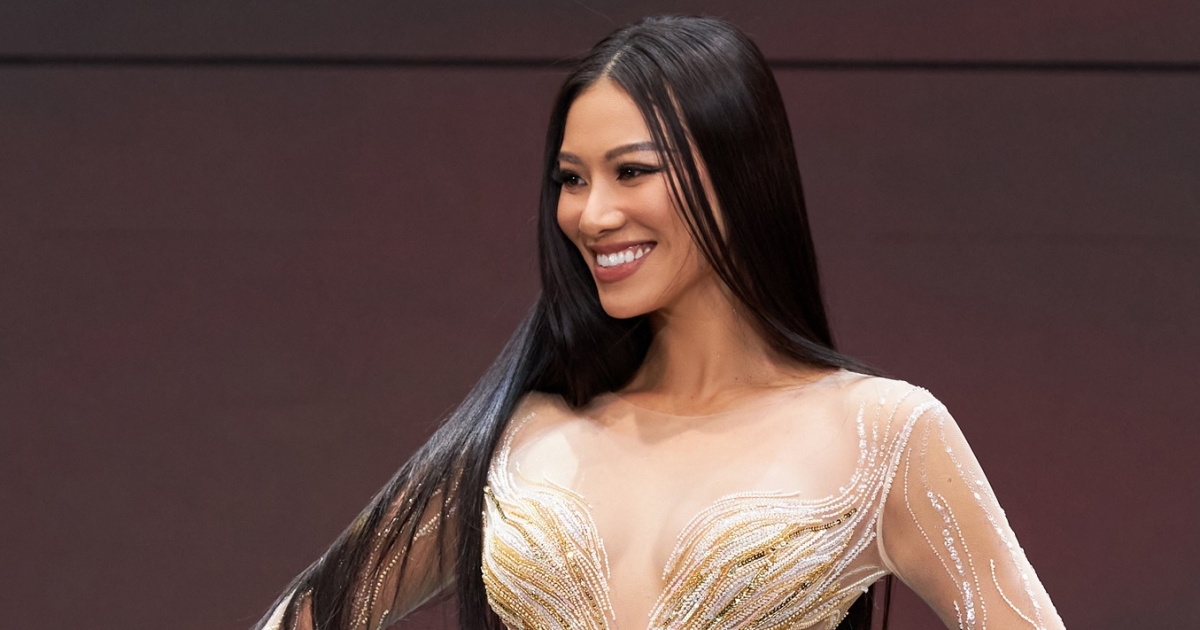 Kim Duyên giới thiệu trang phục dạ hội sẽ trình diễn tại Miss Universe 2021