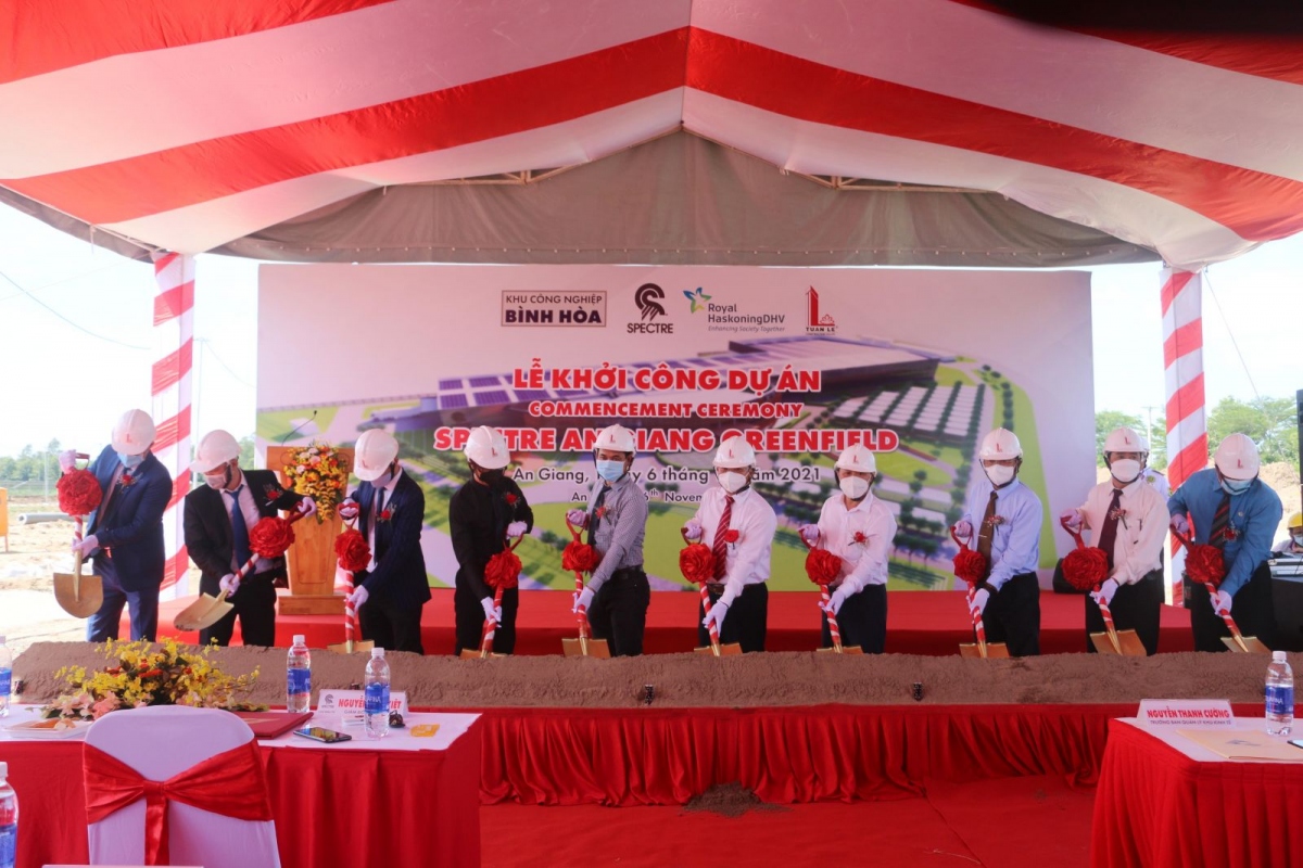 Delegates participate in the ground-breaking ceremony of the project
