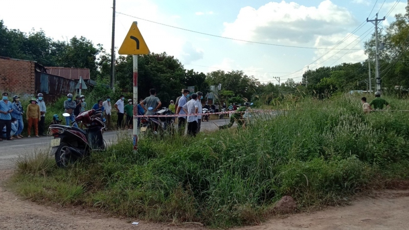 nguoi dan ong o binh phuoc tu vong duoi muong nuoc sau, co moc um tum hinh anh 1