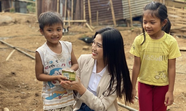 do thi ha to promote local charity project at miss world 2021 picture 3 do thi ha to promote local charity project at miss world 2021 picture 3