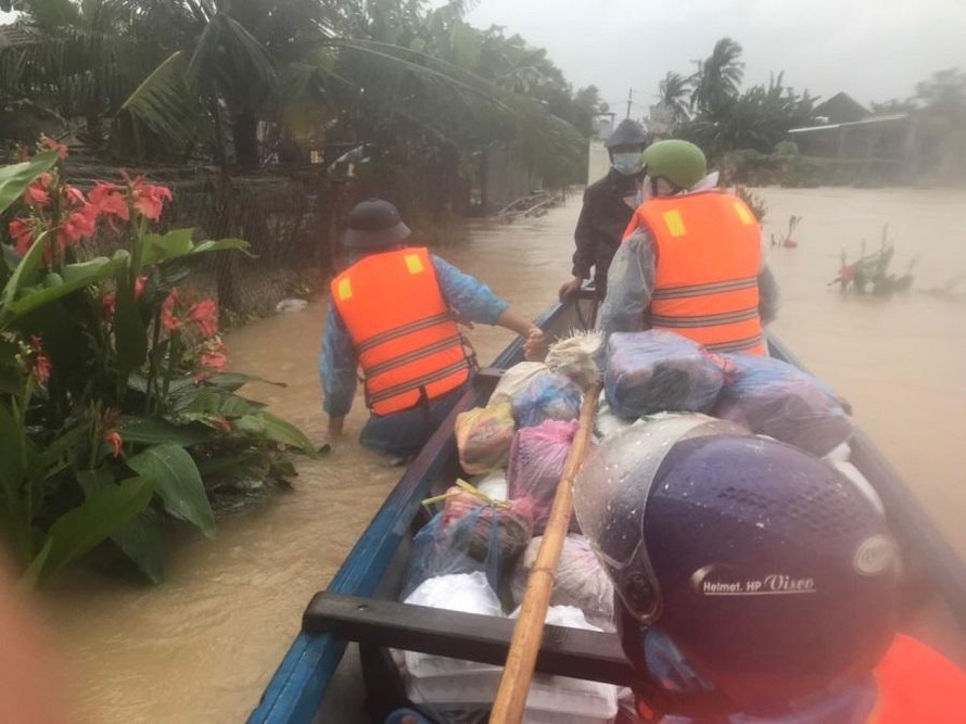 central provinces hit by flooding and landslides picture 5