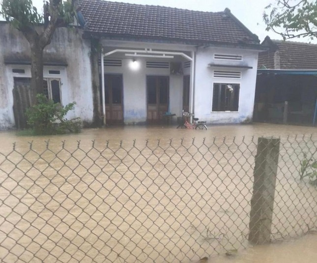 central provinces hit by flooding and landslides picture 9
