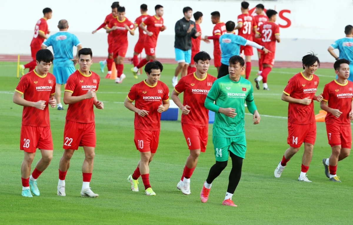 national squad train hard ahead of aff cup 2020 picture 4