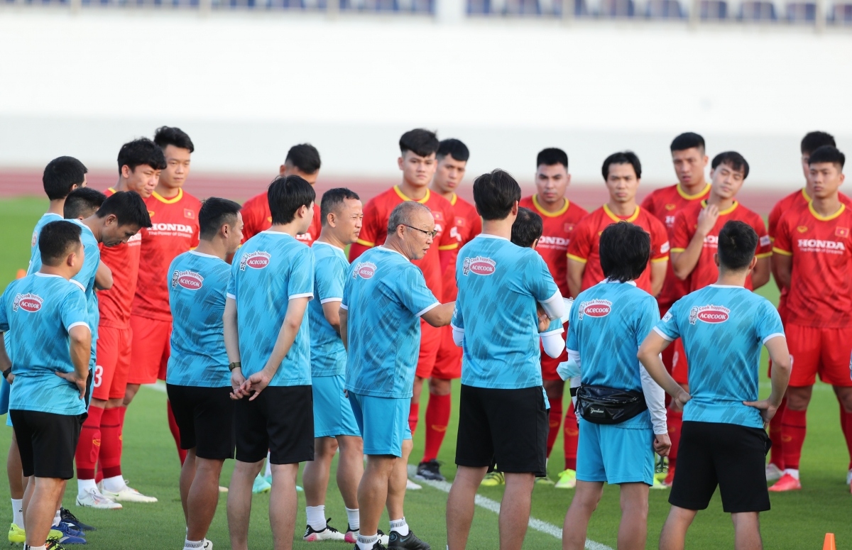 national squad train hard ahead of aff cup 2020 picture 7