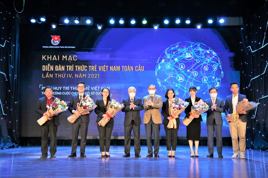 global forum gathers nearly 200 young vietnamese intellectuals picture 1