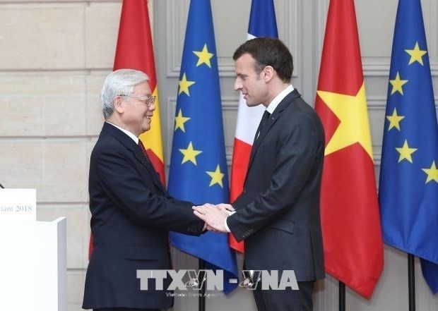 french president affirms vietnam s special position in france s policies picture 1