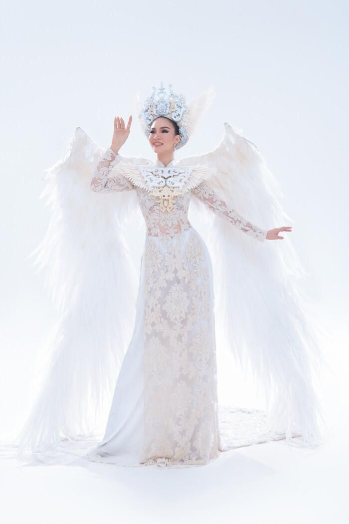 vn contestant unveils national costume at miss tourism international 2021 picture 2