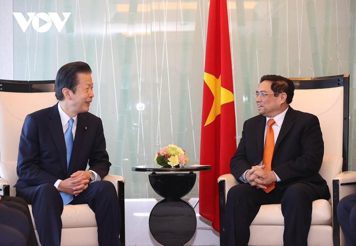 pm chinh meets japanese party representatives picture 1