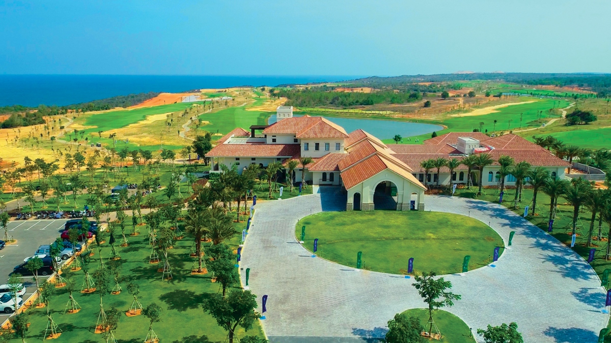 Sân PGA Ocean hướng Vịnh Phan Thiết là điểm hẹn yêu thích của cộng đồng golfer từ tháng 4/2021. (Ảnh thực tế dự án)