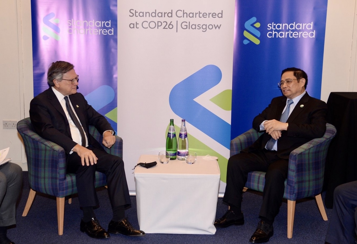 standard chartered to invest us 8 billion in vietnam s sustainable development picture 1