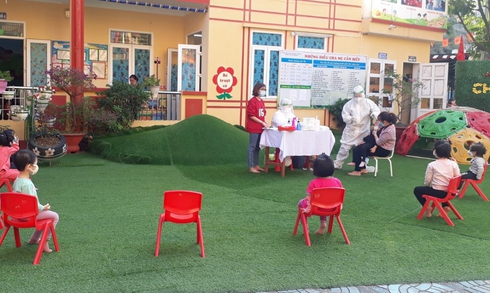 Nhiều địa phương ở Yên Bái tạm dừng hoạt động tập trung đông người do ca mắc COVID-19 tăng