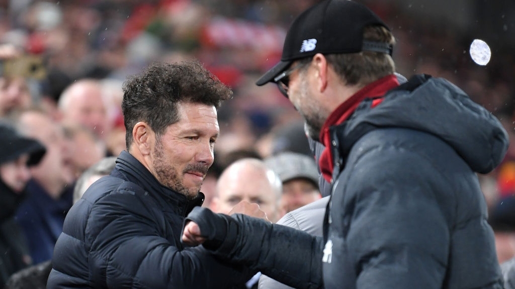HLV Diego Simeone tiếp tục có màn đấu trí với HLV Klopp (Ảnh: Getty).