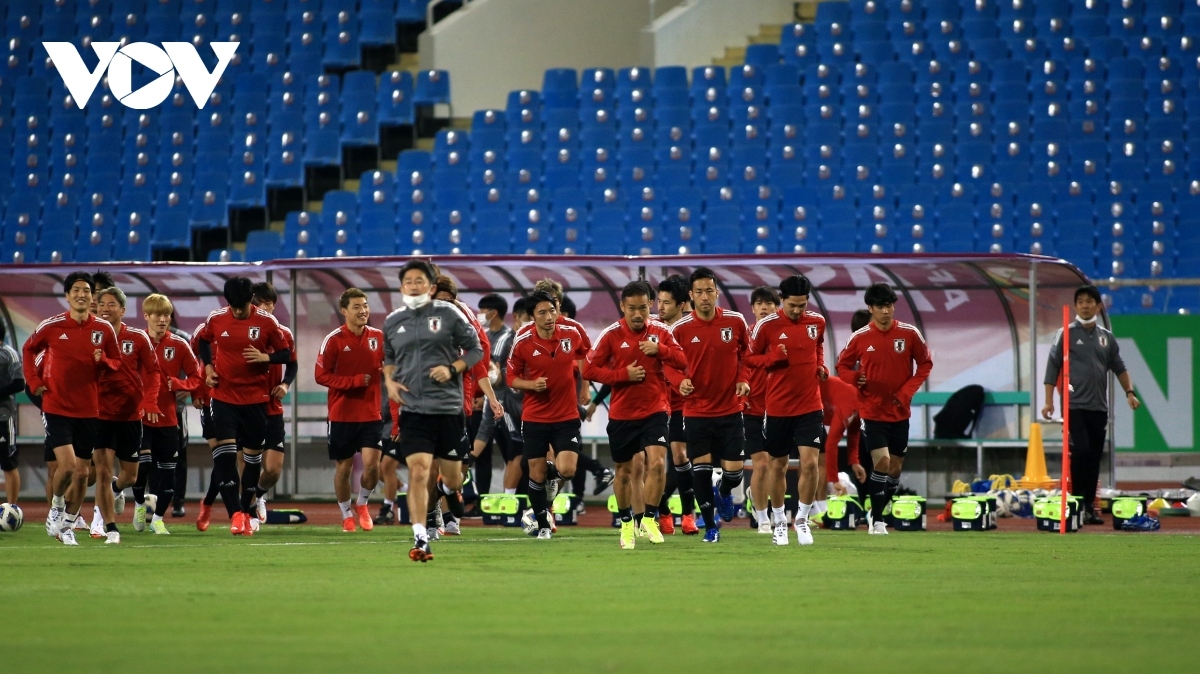 japanese stars warm up in hanoi for world cup qualifier against vietnam picture 1